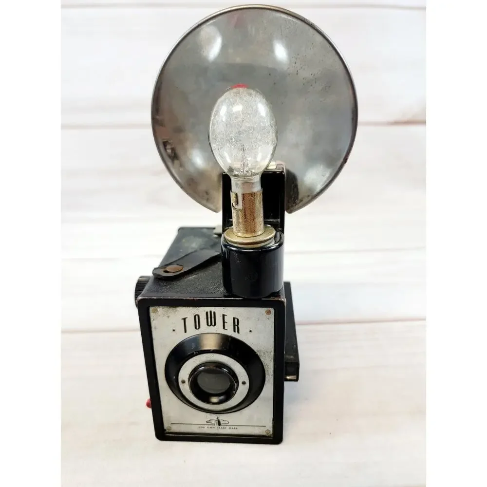 Vintage 1950s Tower 120 B2 Film Camera Flash Kit W/ Bulbs